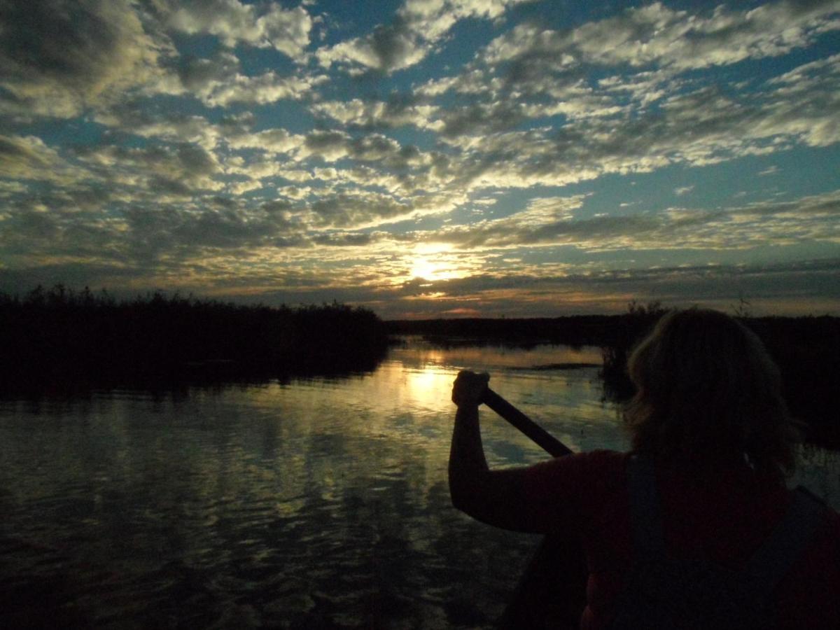 Noclegi Nad Biebrza Stara Szkola Wrocen Экстерьер фото